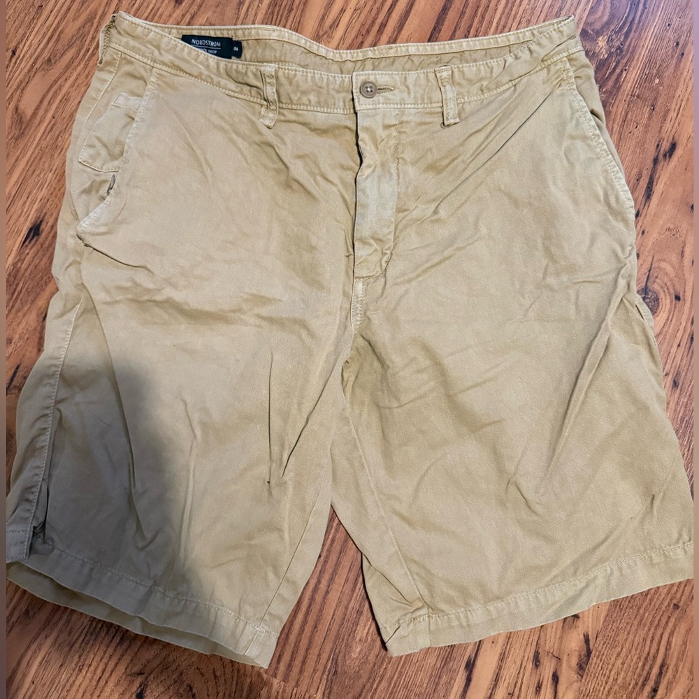 Khaki shorts